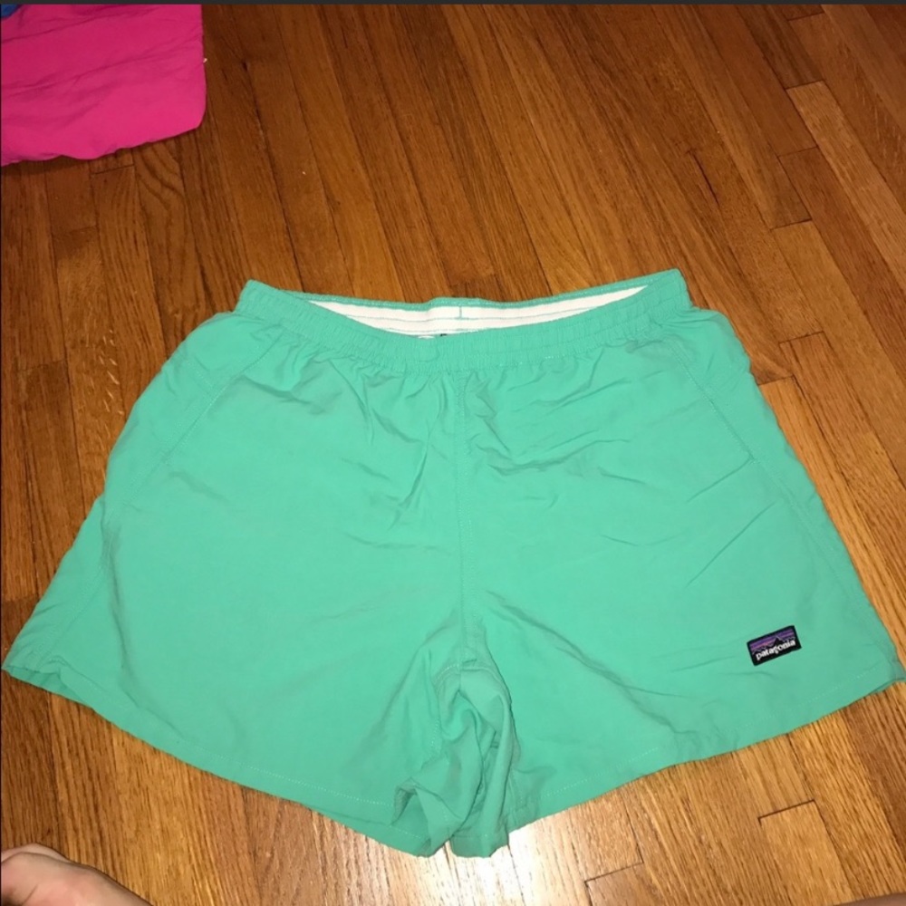 Women's Patagonia baggies size medium sea foam